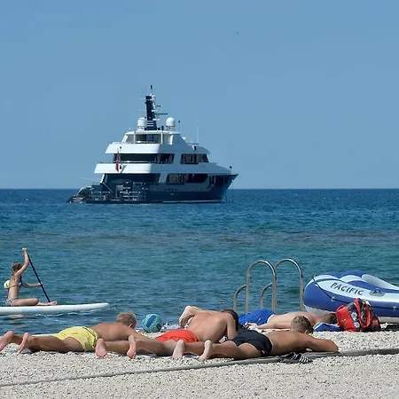 Bozena Zadar