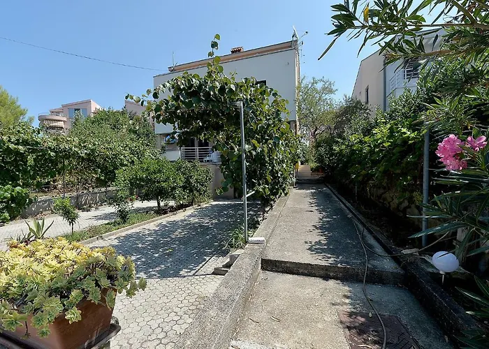 Bozena Zadar